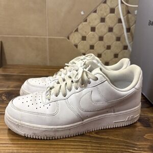 Nike Men's Air Force 1 '07 Sneakers Size 10 Triple White CW2288 111